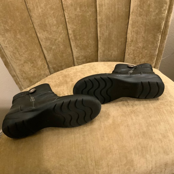 Booties - Picture 2 of 8